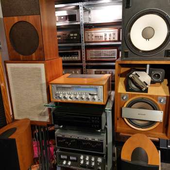 MARANTZ 2285 B Receiver Bolide Japan 1976 im woodcase